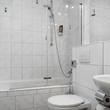 1 Am Bahnhof Apartment Aachen